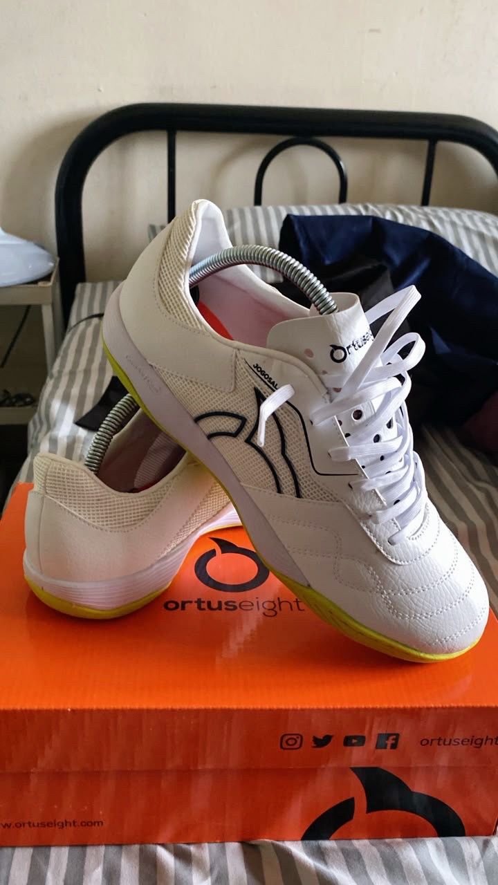 ORTUSEIGHT JOGOSALA STRIVE WHITE LIME FUTSAL SHOES KASUT FUTSAL