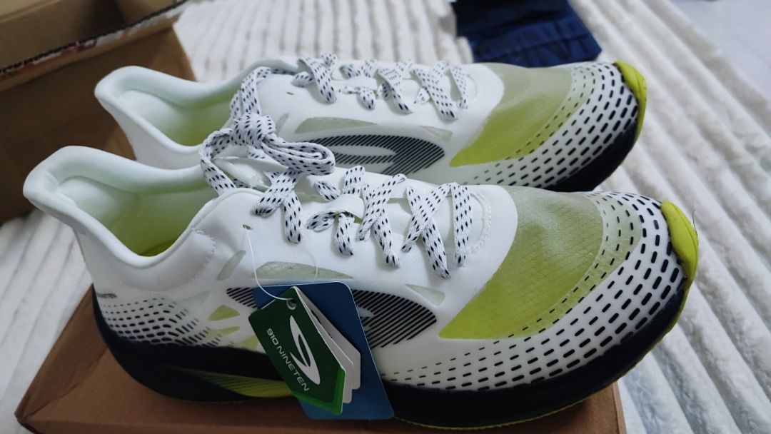 910 NINETEN HAZE 1.5 SE PUTIH HITAM HIJAU NEON RUNNING SHOES – KV